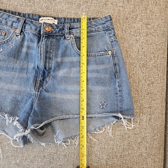 H&M CoChella Collection High Rise  Cutoff Star Shorts Sz 12 Medium Wash - Picture 8 of 10